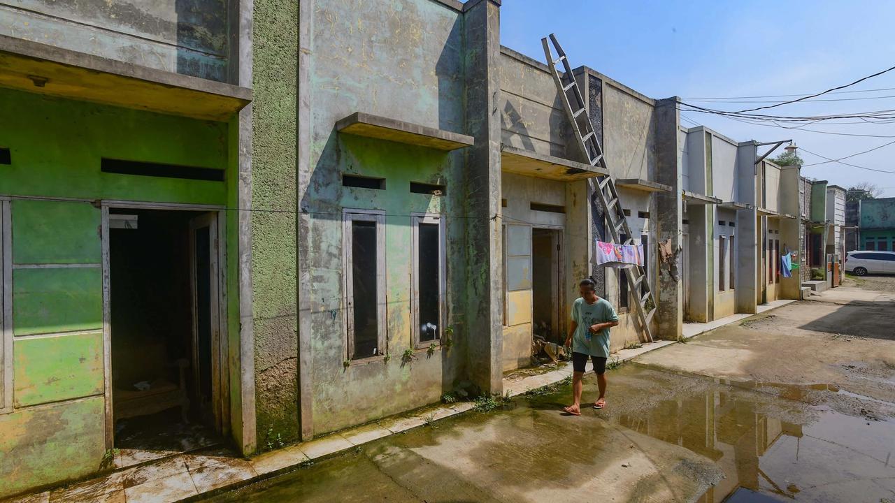 FOTO: Melihat Dampak Longsoran TPA Cipayung  Depok di Permukiman Warga