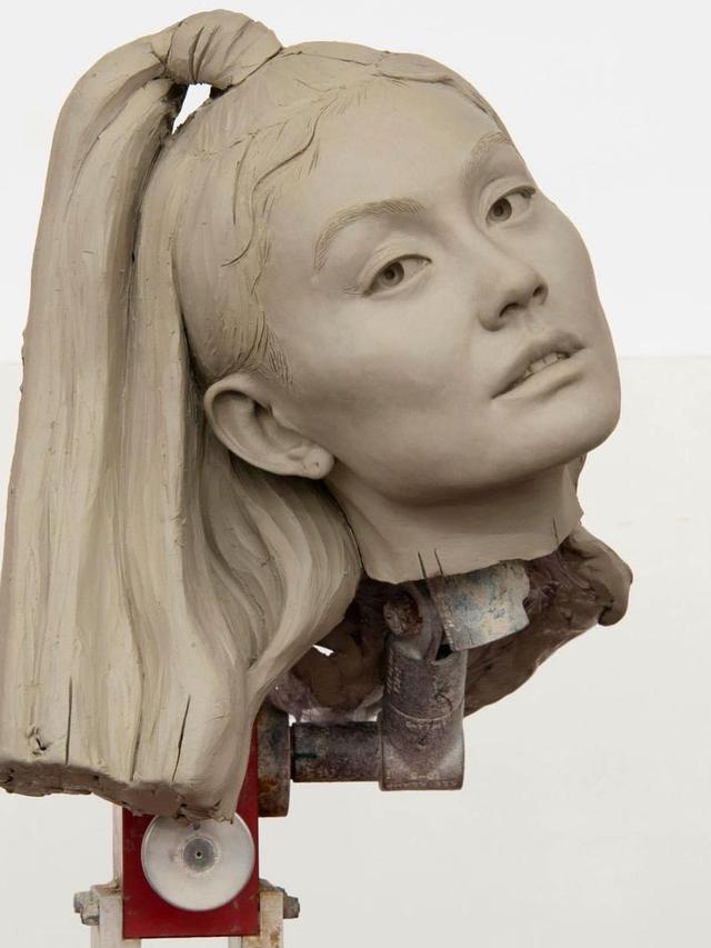 Rancangan Patung Lilin Agnez Mo