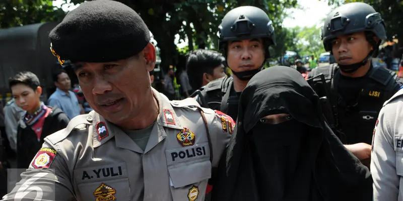 20160728- Istri Titus Igweh- Nila ke Nusakambangan-Jateng- Helmi Afandi