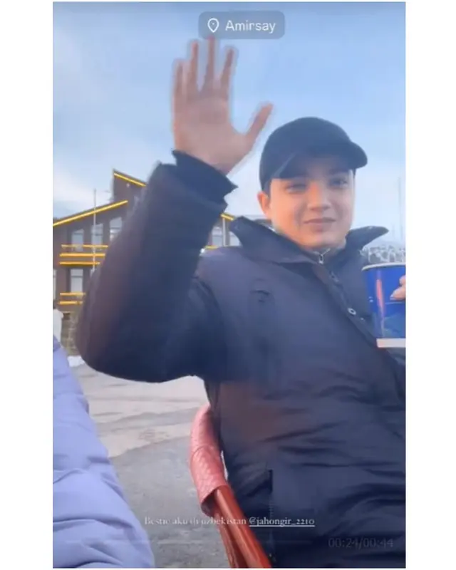 Nadzira Shafa kaget bertemu tour guide mirip Ameer Azzikra saat liburan di Uzbekistan, ini 6 momennya