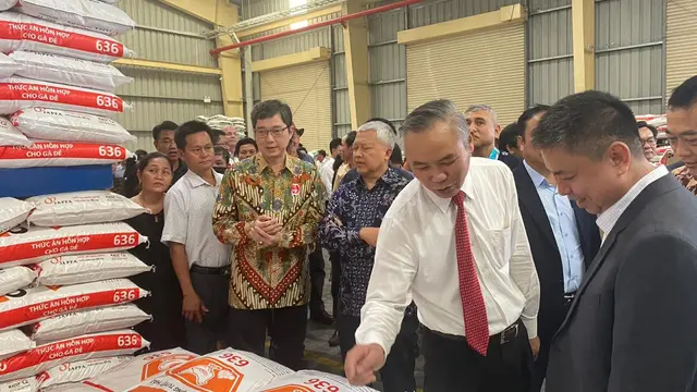 Pembukaan pabrik JAPFA asal Indonesia di Vietnam yang juga dihadiri oleh Dubes RI Ibnu Hadi. (Dok: KBRI Hanoi)