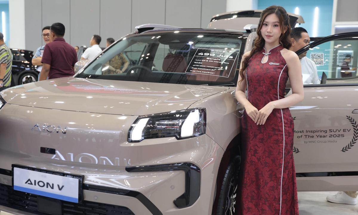 Pesona SPG Lengkapi Deretan Mobil Baru di GIIAS 2026