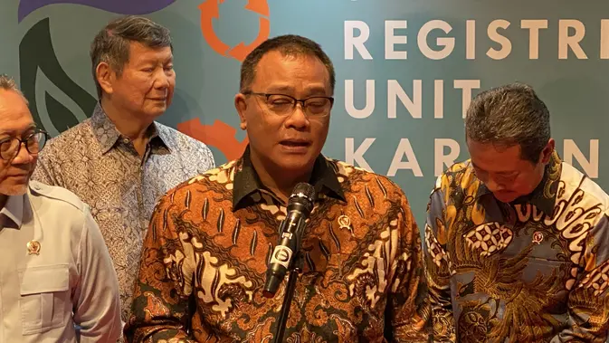 Menteri LH Jumhur Semangati Daerah: Kelola Lingkungan untuk Kesejahteraan Ekonomi Berkelanjutan!