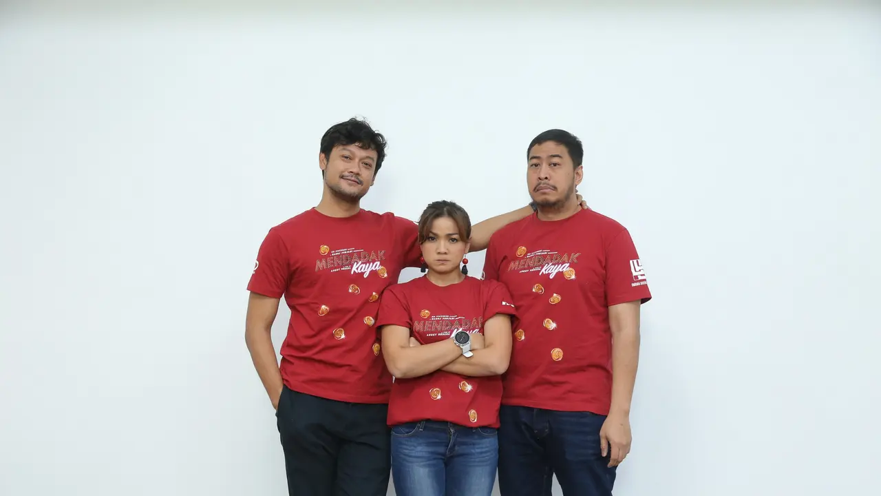 [Fimela] Dwi Sasono - Nirina Zubir - Pandji Pragiwaksono