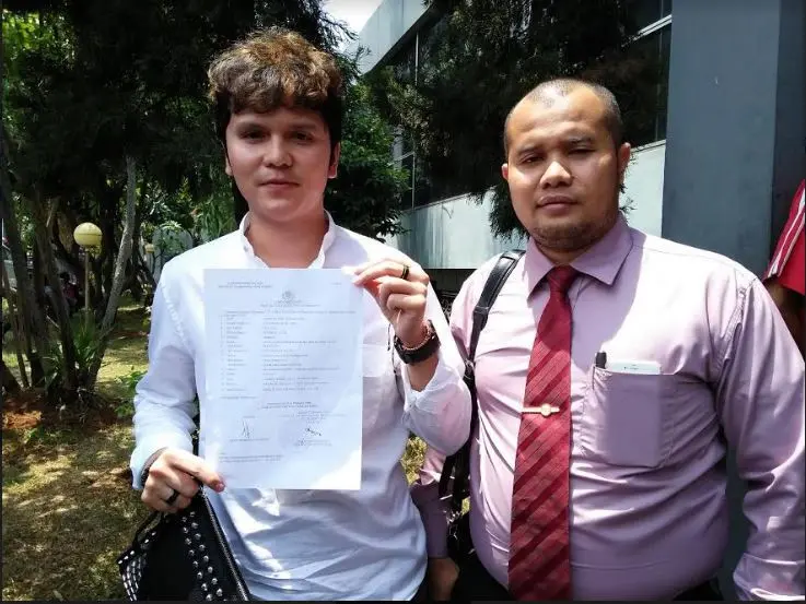 Juan Rahman laporkan direktur Bahtera Indonesia ke pihak berwajib (Foto: Sapto Purnomo)