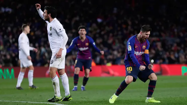 2 Gol Messi Selamatkan Barcelona Kalah dari Valencia
