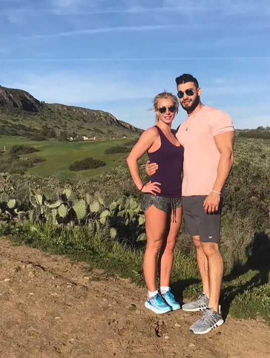 Britney Spears sendiri pernah mengatakan bahwa ia tak lagi percaya dengan pacaran, namun bersama dengan Samuel kini ia menjadi seseorang yang berbeda. (instagram/britneyspears)