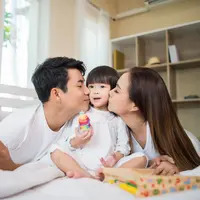 Sahabat Fimela, yuk, simak beberapa kesalahan pola asuh kecil yang berdampak besar pada anak. [Dok/freepik.com/jcomp]