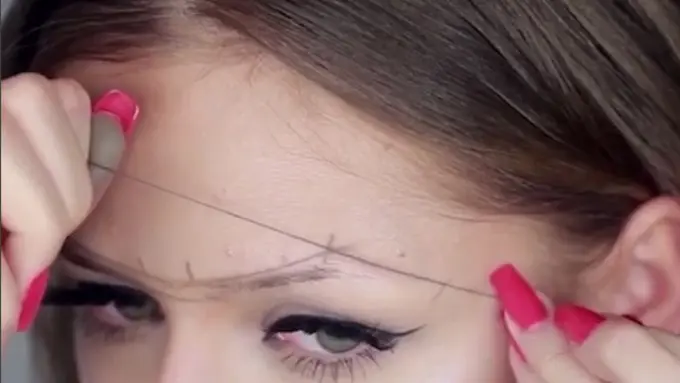 Bukan Cuma Menjahit, Benang Bisa Jadikan Bentuk Alis Sempurna