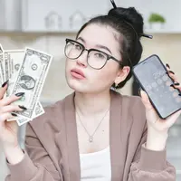 Tren girl math boleh dinikmati sebagai hiburan, tetapi keputusan belanja tetap perlu didasarkan pada kebutuhan dan anggaran agar kondisi keuangan tetap sehat. (Foto/Dok: Pexels)