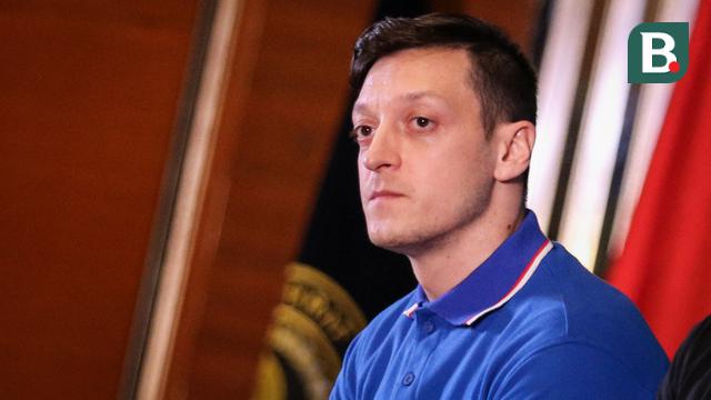 Jumpa Pers Mesut Ozil