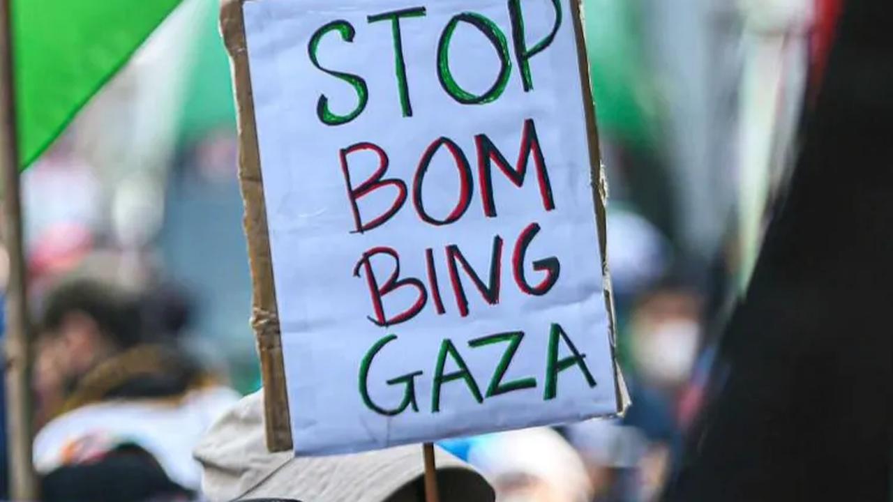 Mereka juga meminta PBB agar segera mengambil langkah untuk menghentikan perang Hamas dan Israel.