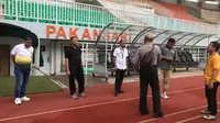 Panpel Persikabo Pastikan Menjamu Persija Jakarta dan PSM Makasar di Stadion Pakansari, Cibinong (Dewi Divianta/Liputan6.com)