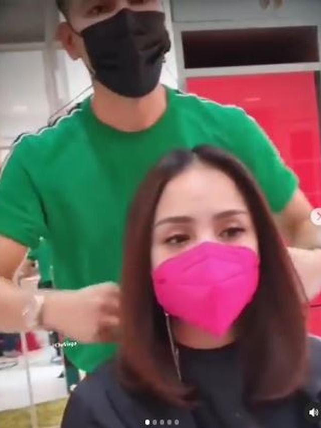 6 Potret Nagita Slavina dengan Gaya Rambut Baru, Disebut Bak ABG