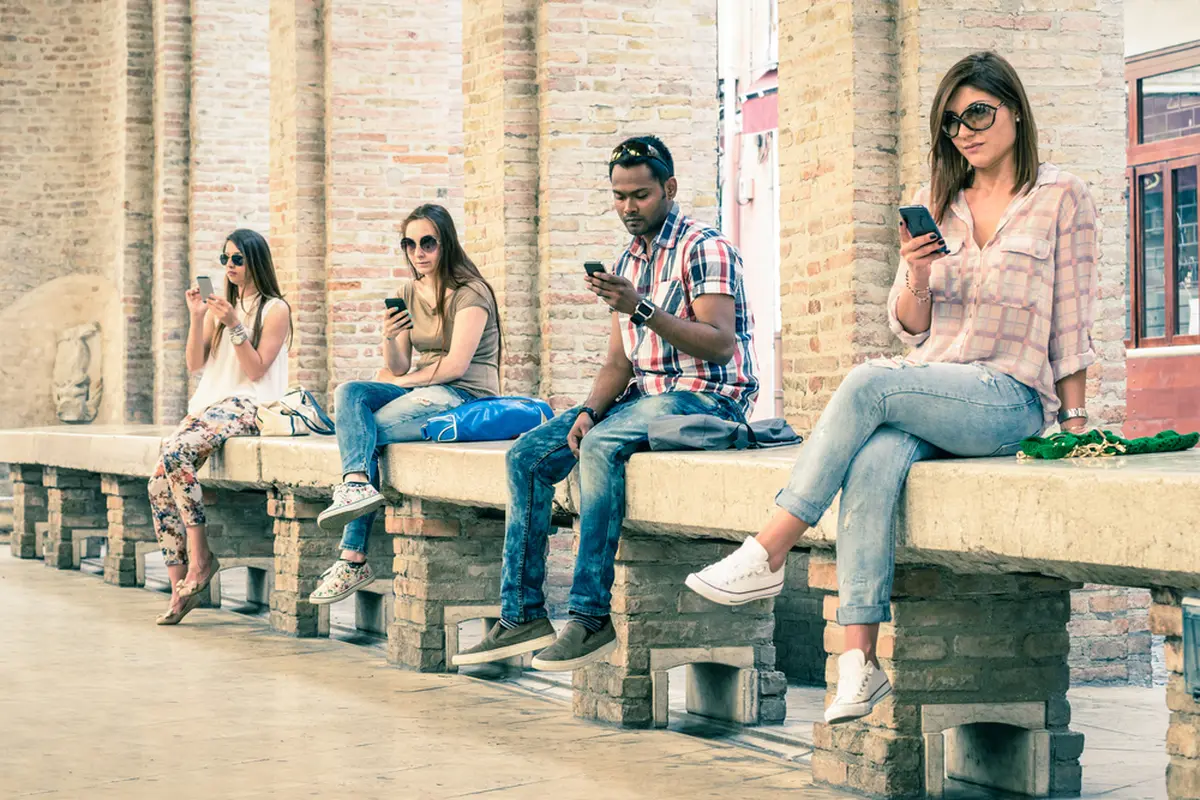 4 Kebahagiaan yang Bisa Kamu Dapatkan Tanpa 'Gadget'