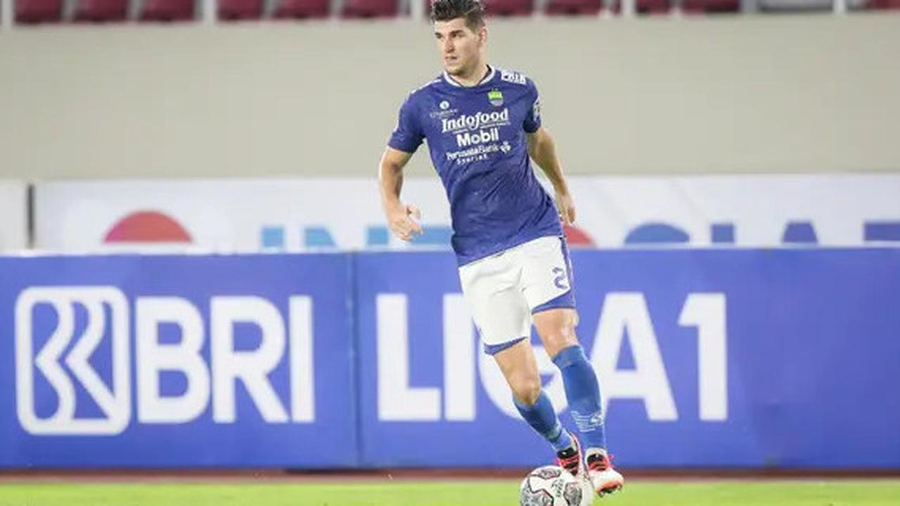 Nick Kuipers: Bek Tangguh Persib Bandung yang Juga Jago Memasak
