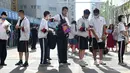 <p>Skor tinggi dalam gaokao adalah satu-satunya cara untuk masuk ke universitas terkemuka di negara itu. Sebagian besar siswa China hanya mendapatkan satu kesempatan untuk ujian yang melelahkan. (WANG Zhao/AFP)</p>