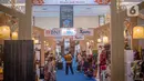 Suasana pameran kerajinan Inacraft 2022 di Balai Sidang Jakarta Convention Center (JCC), Rabu (23/3/2022). Penyelenggaraan Inacraft ke-22 ini mengusung tema “Smiling Heritage of West Java; From Smart Village to Global Market”. (Liputan6.com/Faizal Fanani)