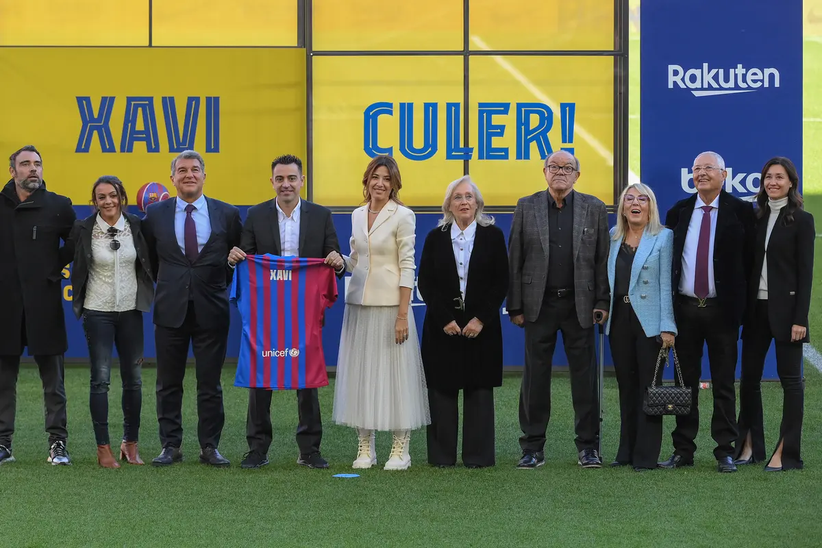 Foto: Welcome Home, Xavi Hernandez!