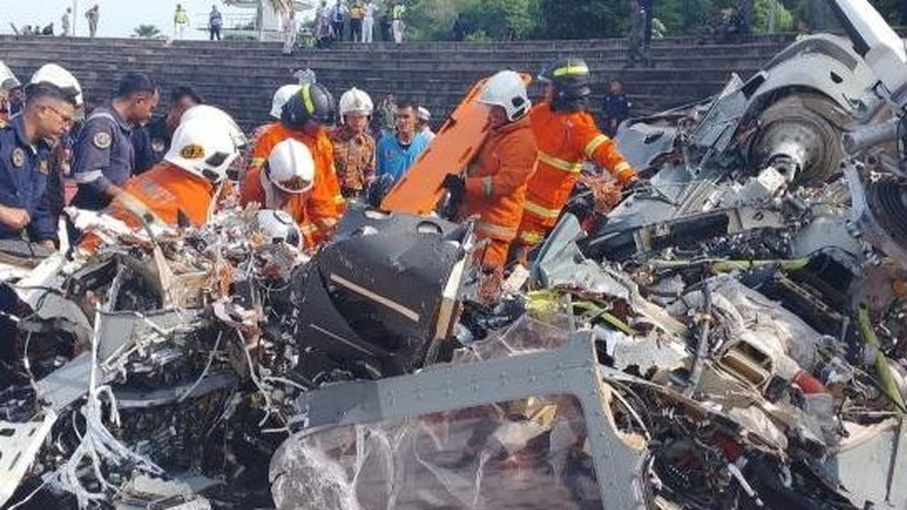 Insiden tabrakan helikopter angkatan laut di Malaysia telah menewaskan sepuluh orang.<br><br>Kejadian tersebut terjadi saat latihan militer untuk parade Angkatan Laut Kerajaan Malaysia di Kota Lumut, Negara Bagian Perak. Foto: AFP