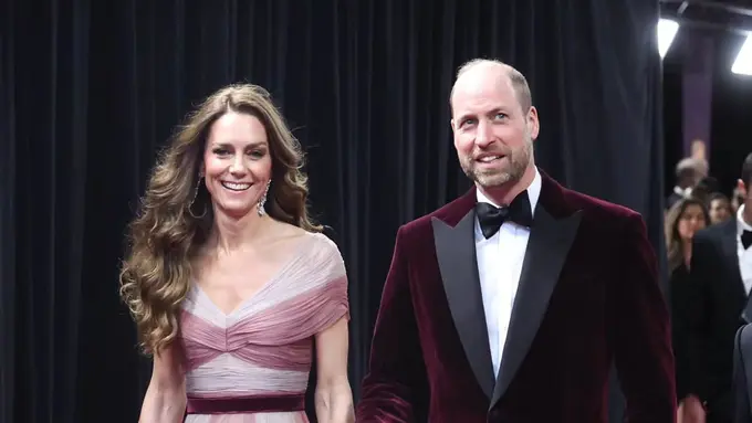 Comeback Elegan di Tengah Drama Kerajaan, Kate Middleton Memukau dengan Gaun Pink Romantis di BAFTA 2026