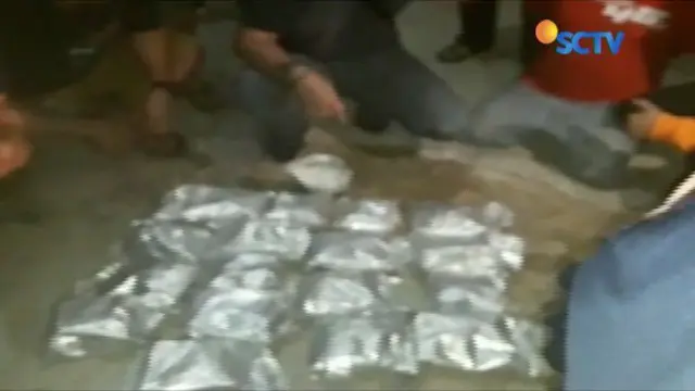 Petugas BNN berhasil menggagalkan penyelundupan narkotika jenis sabu dan pil ekstasi yang berasal dari Malaysia.