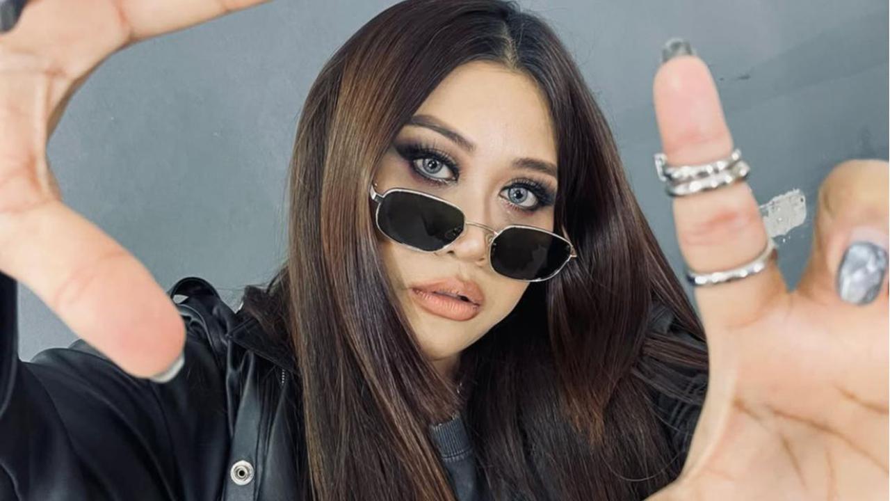 Inspirasi fashion panggung Boiyen yang unik dan cetar.