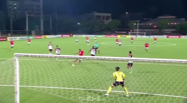 Hang Yuen kalah telak 1-4 oleh tim tamu Benfica Macau di Piala AFC pada Rabu (2/5). Blunder demi blunder dibuat oleh barisan perta...