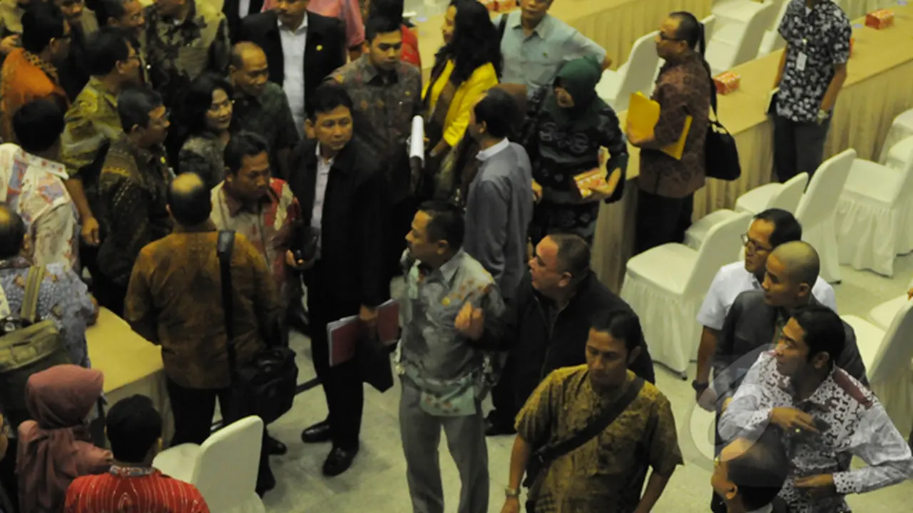 Rapat Memanas, Mediasi Ahok dengan DPRD DKI Gagal