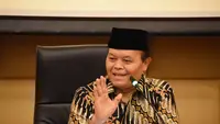 HNW, selaku narasumber acara diskusi dalam rangka Press Gathering Pimpinan MPR bekerjasama dengan Koordinatoriat Wartawan Parlemen di Ballroom Crowne Plaza