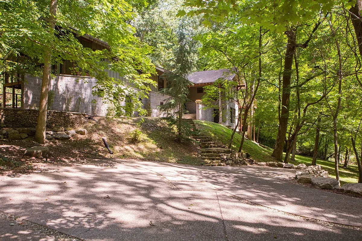 [Bintang] Rumah Kesha