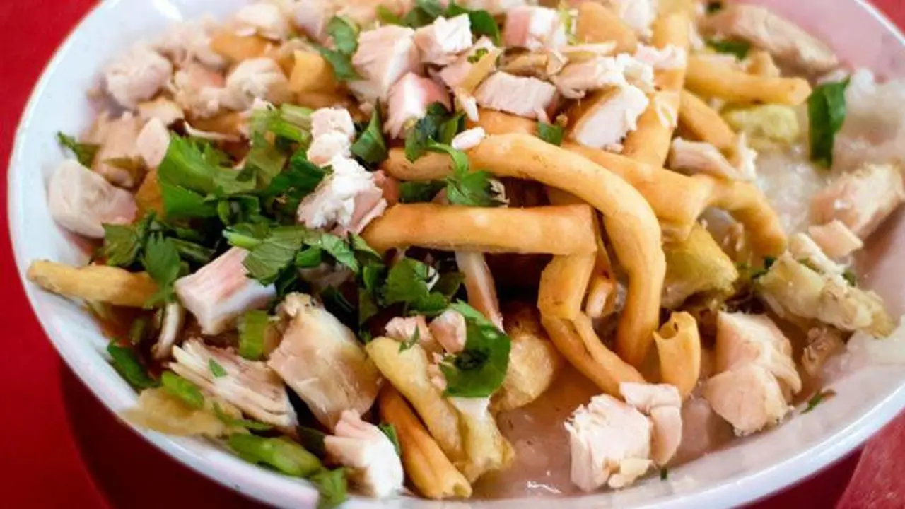 Suka Makan Bubur Ayam? Tim Manakah Anda, Aduk atau Pisah