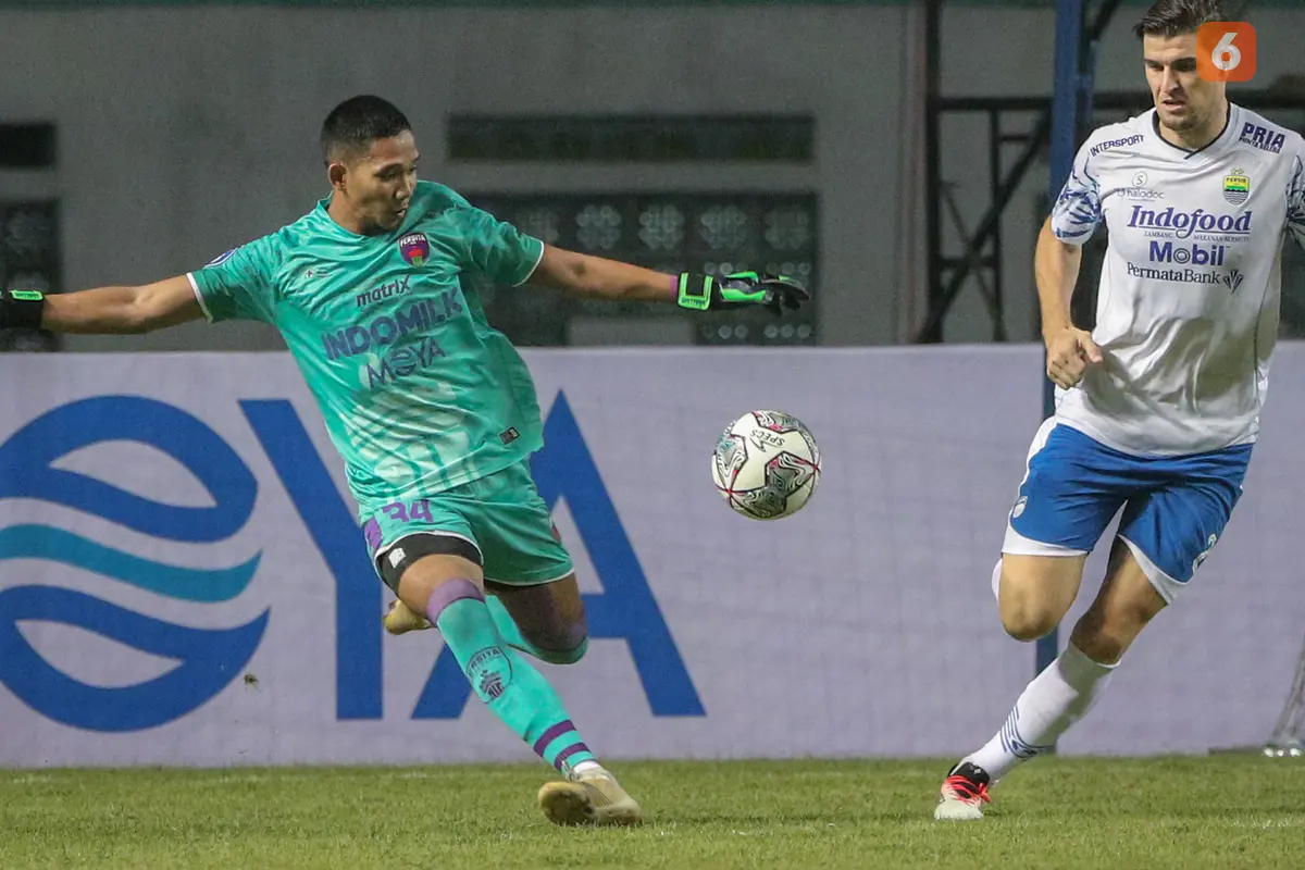 BRI Liga 1 2021: Persita Tangerang vs Persib Bandung