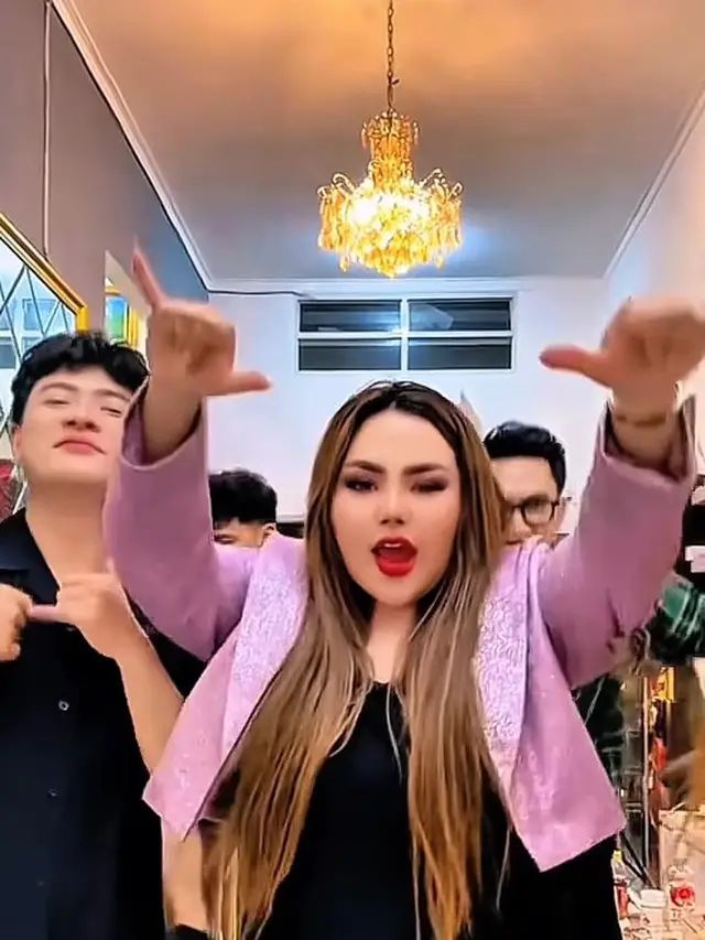 Potret Ruang Tamu Lisa Mariana