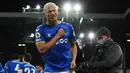 <p>Richarlison menjadi pemain paling gemilang di tengah buruknya performa Everton pada musim ini. Ia menjadi andalan The Toffees sejak kedatangannya dari Watford pada 2018 lalu. Tercatat, Richarlison telah membukukan 147 penampilan dengan mencetak 50 gol dan 13 assist di semua kompetisi. Sayangnya, memasuki musim-musim terakhir, Everton malah semakin karam ke zona degradasi. (AFP/Paul Ellis)</p>