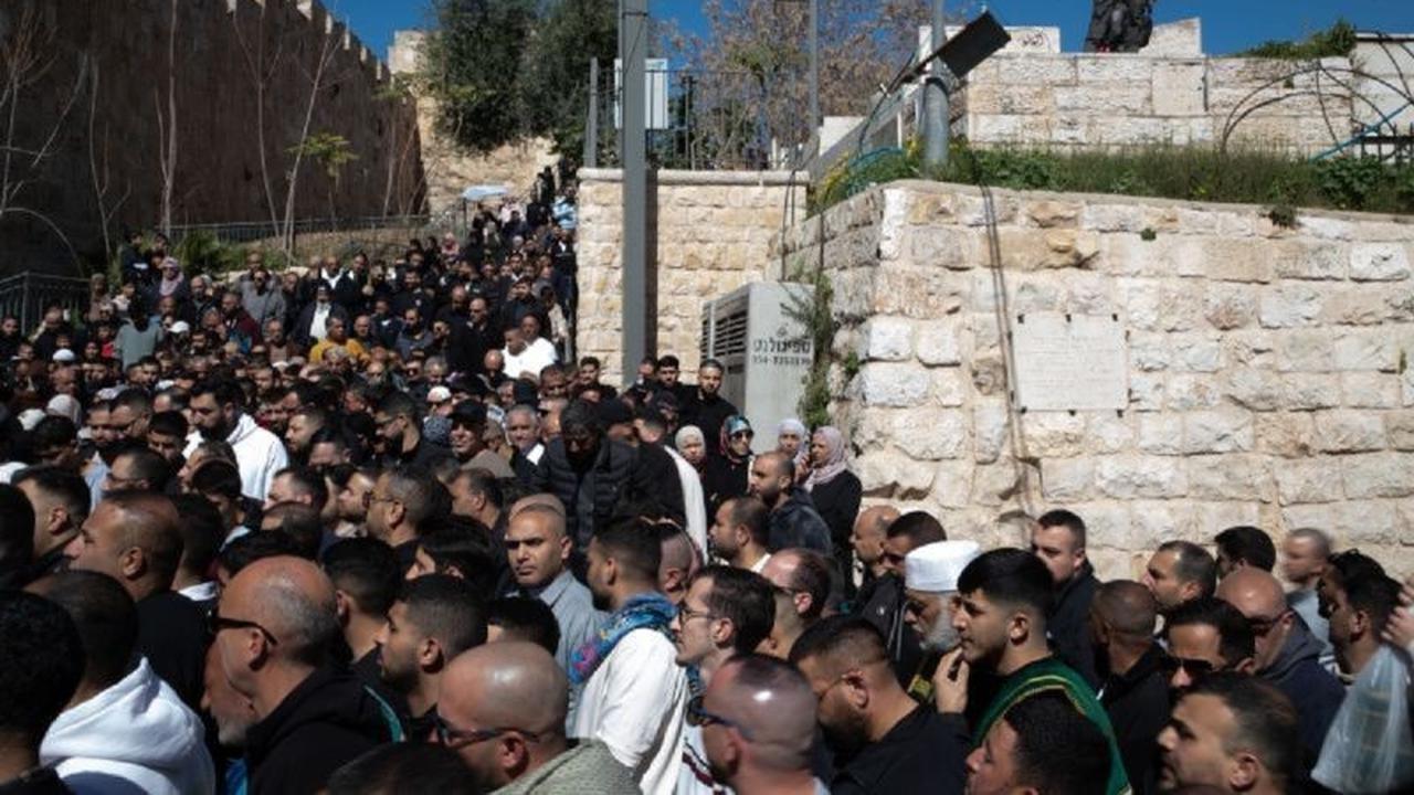 Menteri Keamanan Israel Ben-Gvir Serbu Masjid Al-Aqsa di Tengah Pembatasan Ramadhan
