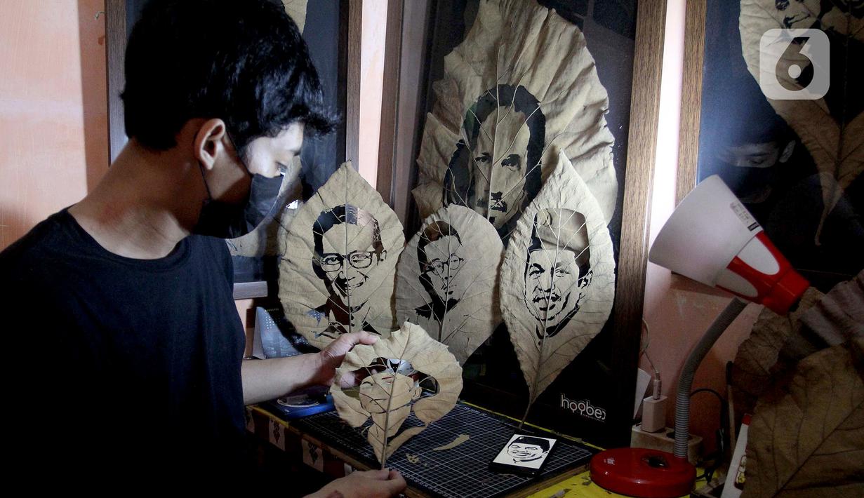 Foto Menyulap Daun Jati Kering Jadi Media Lukis Bernilai Seni Lifestyle Liputan6 Com