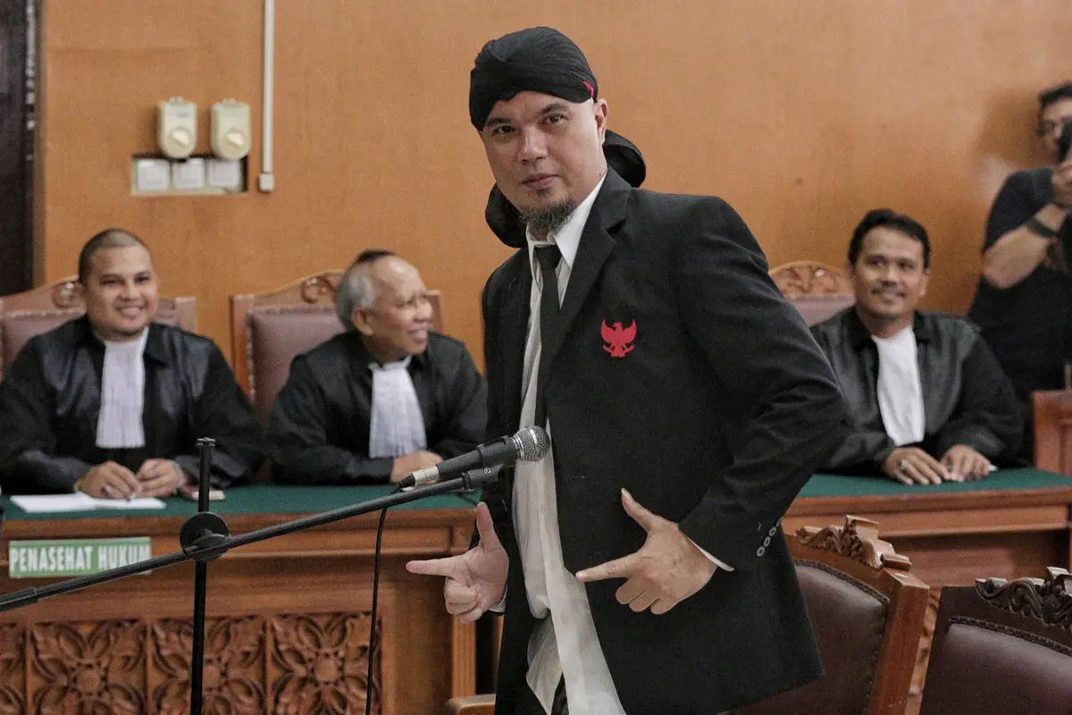 Ahmad Dhani Divonis 1 Tahun 6 Bulan Penjara