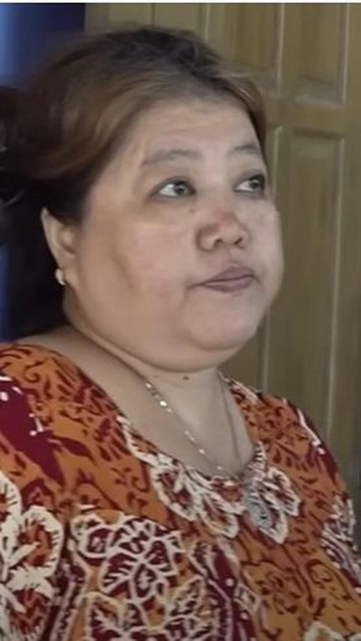 "Enggak ada, sudah 3 hari enggak pulang," jawab istri preman ini.&nbsp;<br>