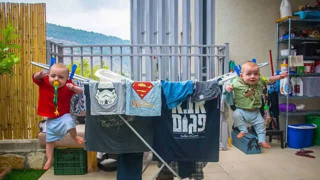 [Bintang] Bayi Kembar