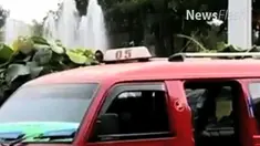 Penyandera ibu dan balita di dalam angkot berhasil dibekuk setelah melalui drama penyelamatan. identitas , penyandera merupakan residivis kejahatan jalanan