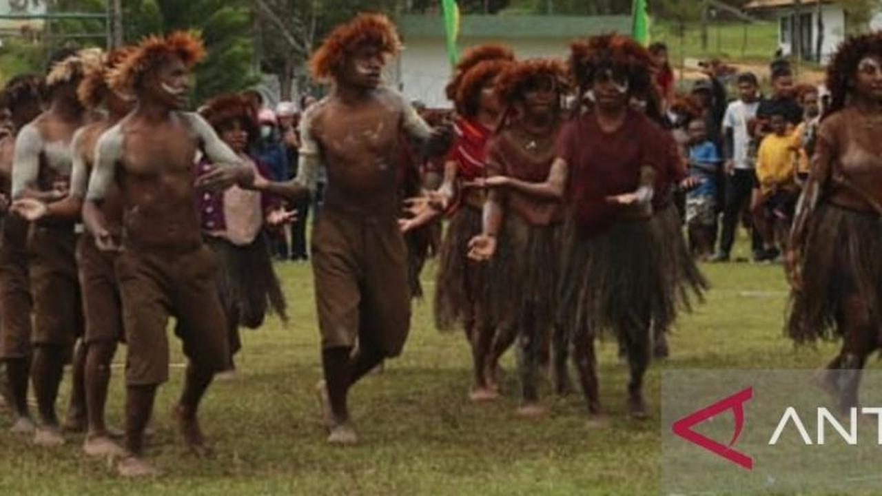 Yonif 756/WMS Gelar Lomba Tari Kreasi Baliem, Pelajar Jayawijaya Tampil Memukau
