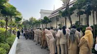 Aparatur Sipil Negara (ASN) Balai Kota DKI Jakarta kembali masuk kerja, Selasa (16/4/2024) usai libur Lebaran Idul Fitri 1445 H. (Winda Nelfira).