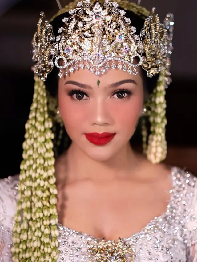 Potret Akad Nikah Yura Yunita dan Donne Maulana. (Sumber: Instagram/marlenehariman)