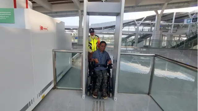 Komunitas Difabel Bandung Jajal Kereta Cepat Whoosh, Sudah Ramah Disabilitas?. Foto: BBFT.