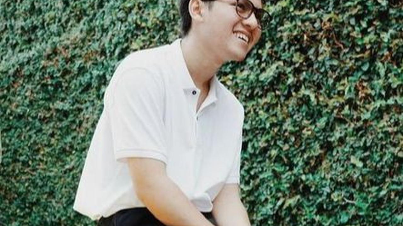 Disebut Pacaran Oleh Netizen, 8 Foto Kedekatan Nurra Datau Dengan Rey Bong