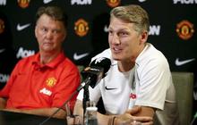 Manchester United perkenalkan gelandang baru Bastian Schweinsteiger