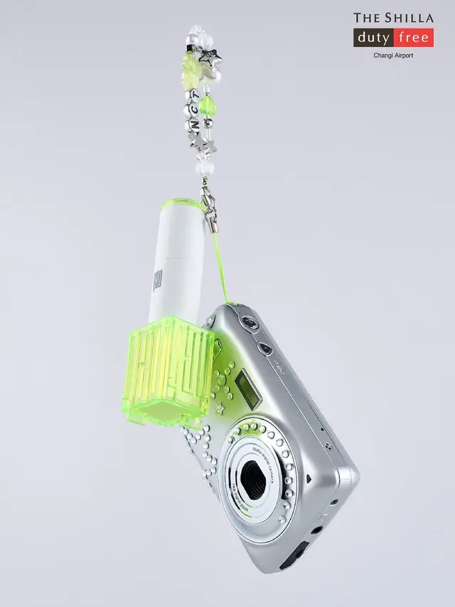 Ketika Lightstick Jadi Lip Balm, Inovasi Kecantikan Terbaru yang Terinspirasi Dunia K-Pop