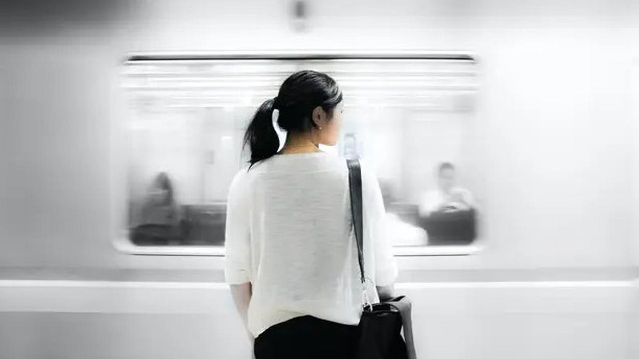 Sering Merasa Kesepian? Ketahui 4 Penyebab yang Membuat Anda Merasa Sendiri