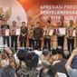 UKP-PIP memberikan penghargaan kepada 15 kementerian/ lembaga yang menyukseskan Mudik Lebaran 2017. (Liputan6.com/ Faizal Fanani)